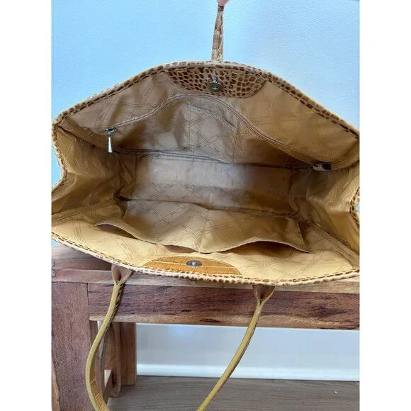 Longchamp Tan Croc-Embossed Roseau Leather Tote Handbag With Silver Toggle Closu